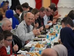 Altnova Belediyesi, iftarda bulutu